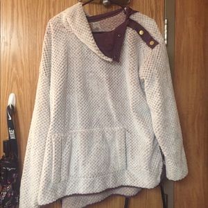 White and purple Sherpa